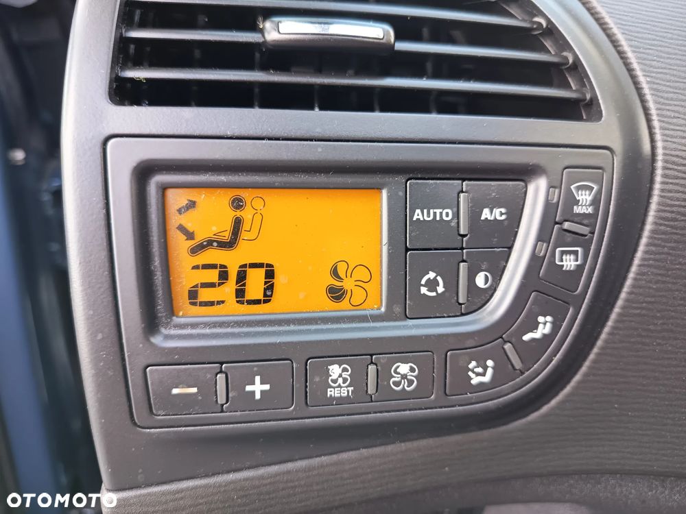 Citroën C4 Picasso 1.6 HDi Equilibre - 21