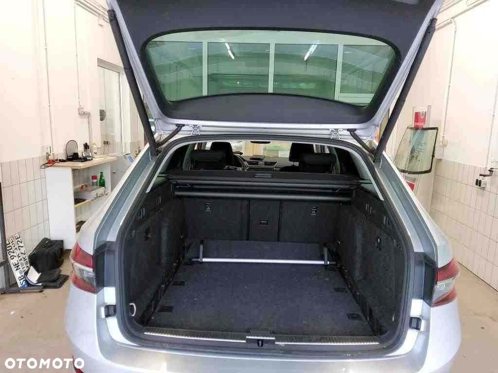 Skoda Superb 2.0 TDI SCR 4x4 Scout DSG - 6