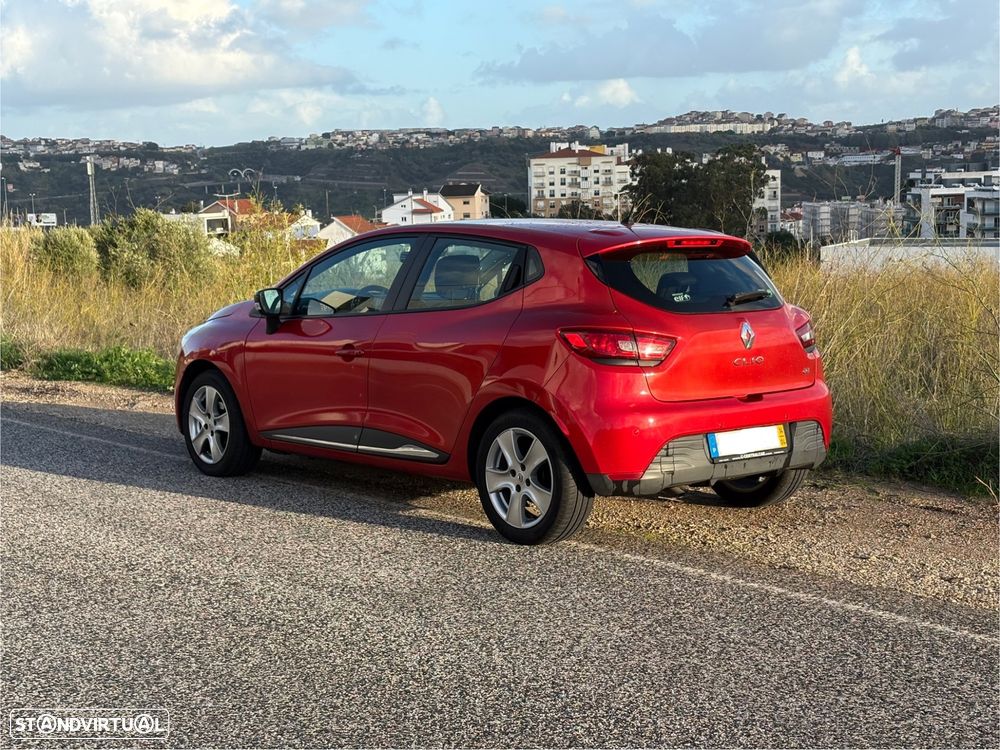 Renault Clio 1.5 dCi Dynamique S - 4