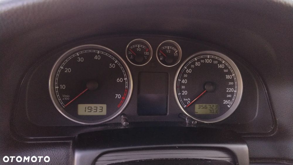 Volkswagen Passat 2.0 Comfortline - 8