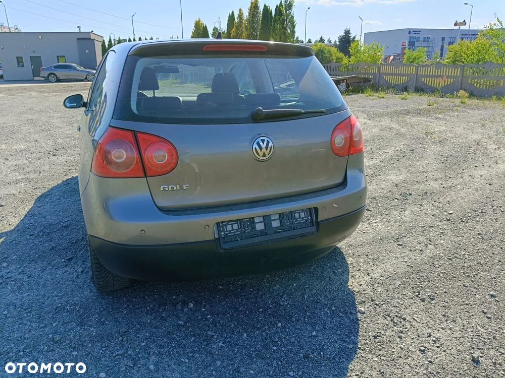 Volkswagen Golf - 9