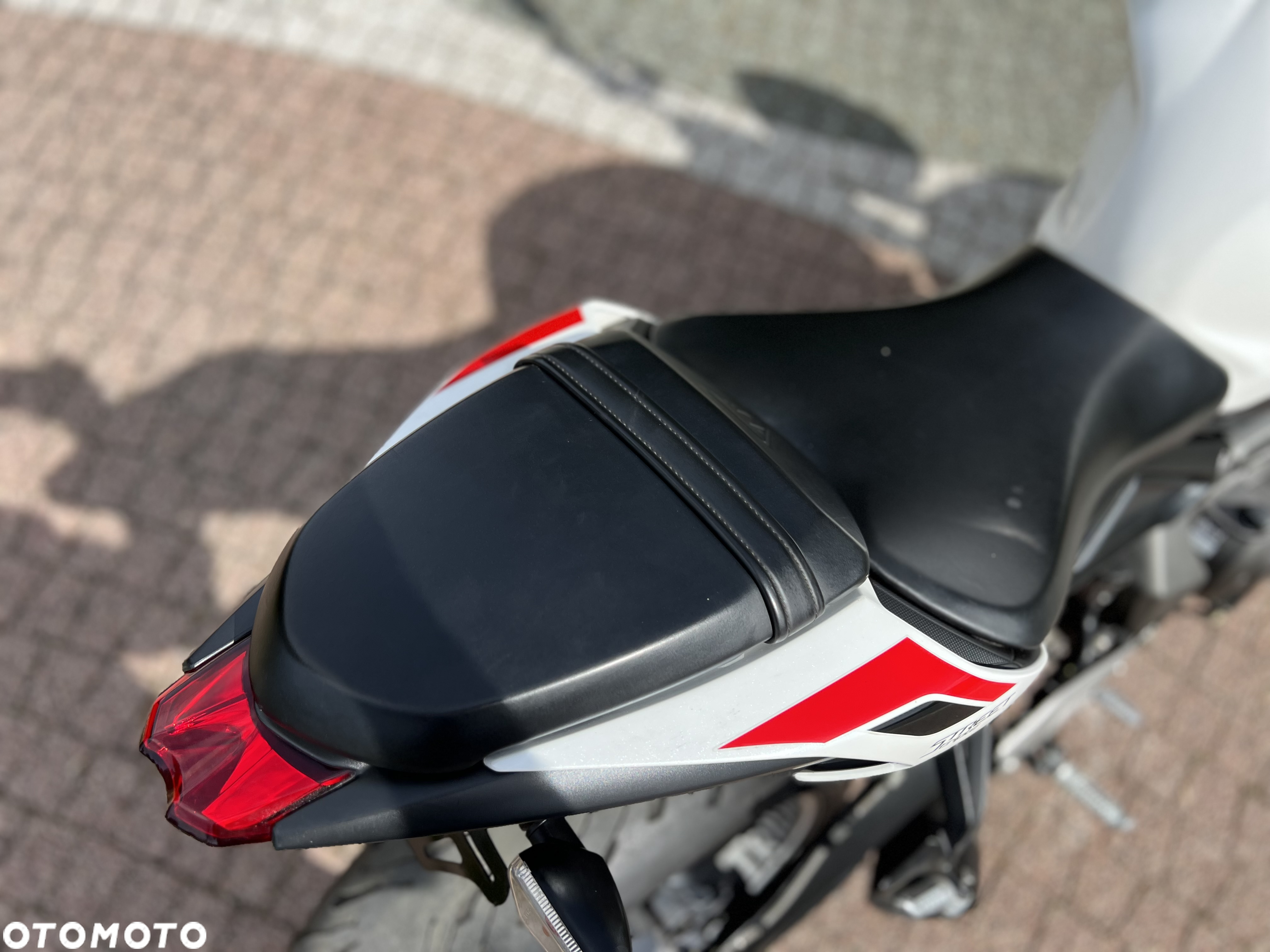 Triumph Street Triple - 12