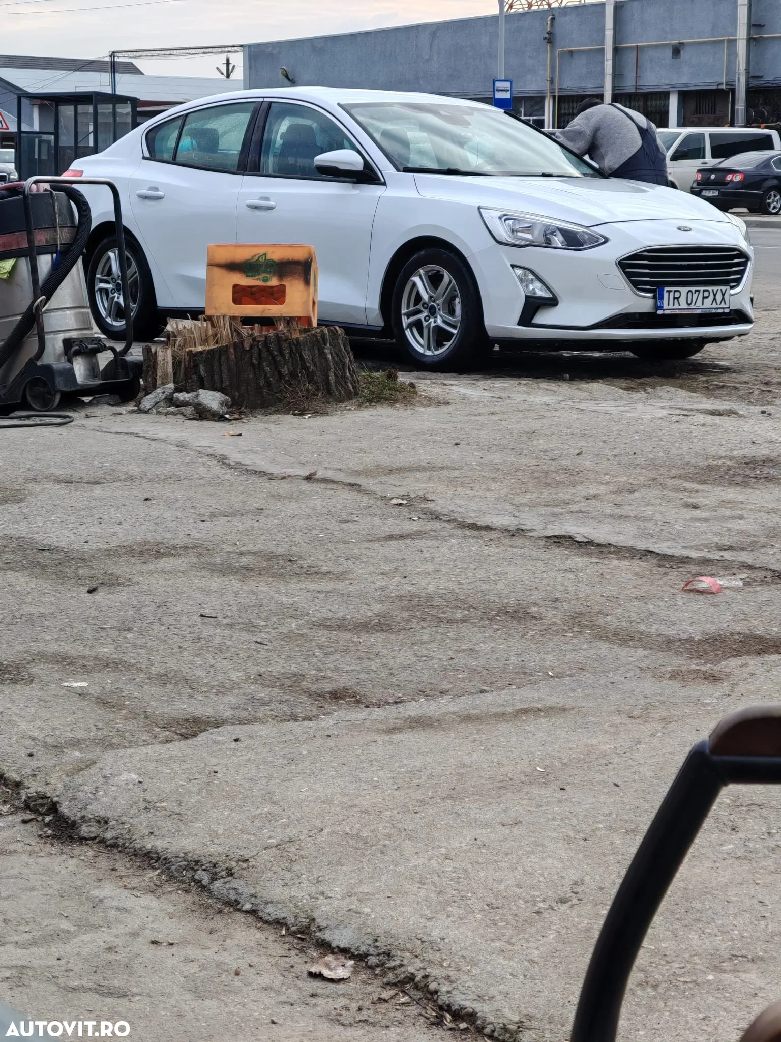 Ford Focus 1.0 EcoBoost Titanium - 6