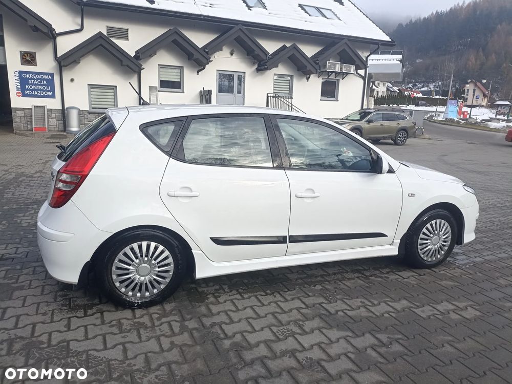 Hyundai i30 1.4 Classic - 4