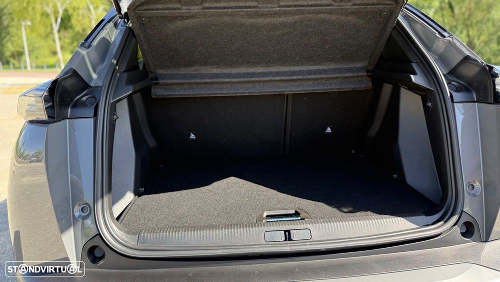 Peugeot e-2008 54 kWh GT - 45