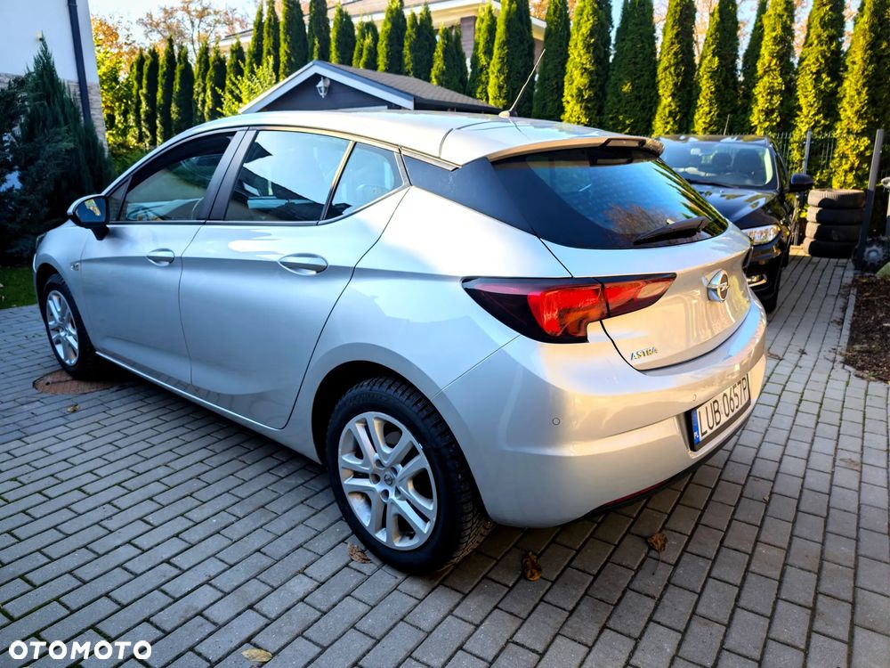 Opel Astra - 4