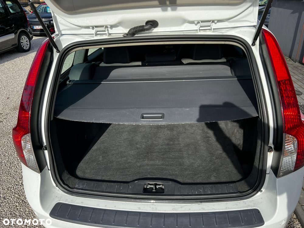 Volvo V50 DPF D2 RDesign Pro Edition - 21