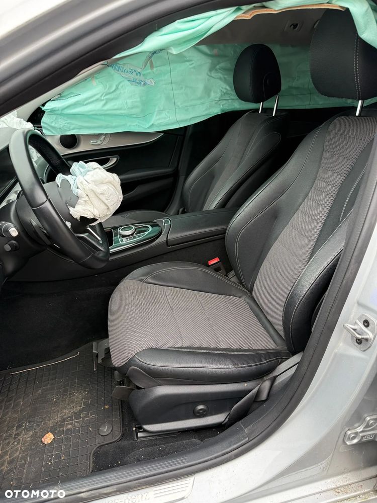 Mercedes-Benz Klasa E 220 d Avantgarde - 13