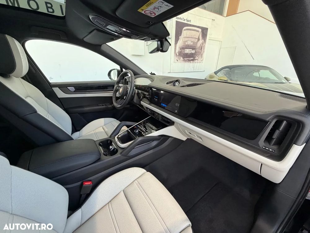 Porsche Cayenne Coupe Tiptronic S Black Edition - 28