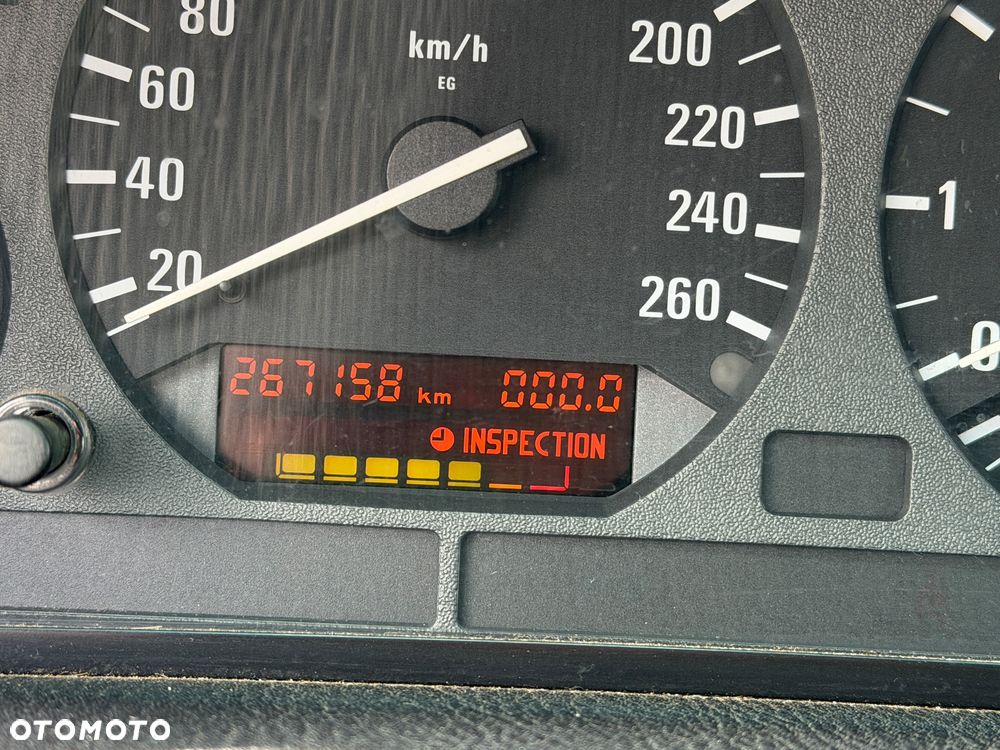 BMW Seria 3 - 21