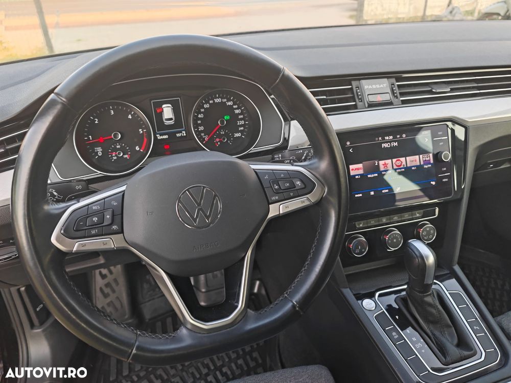 VOLKSWAGEN Passat 2023 — imagine 6