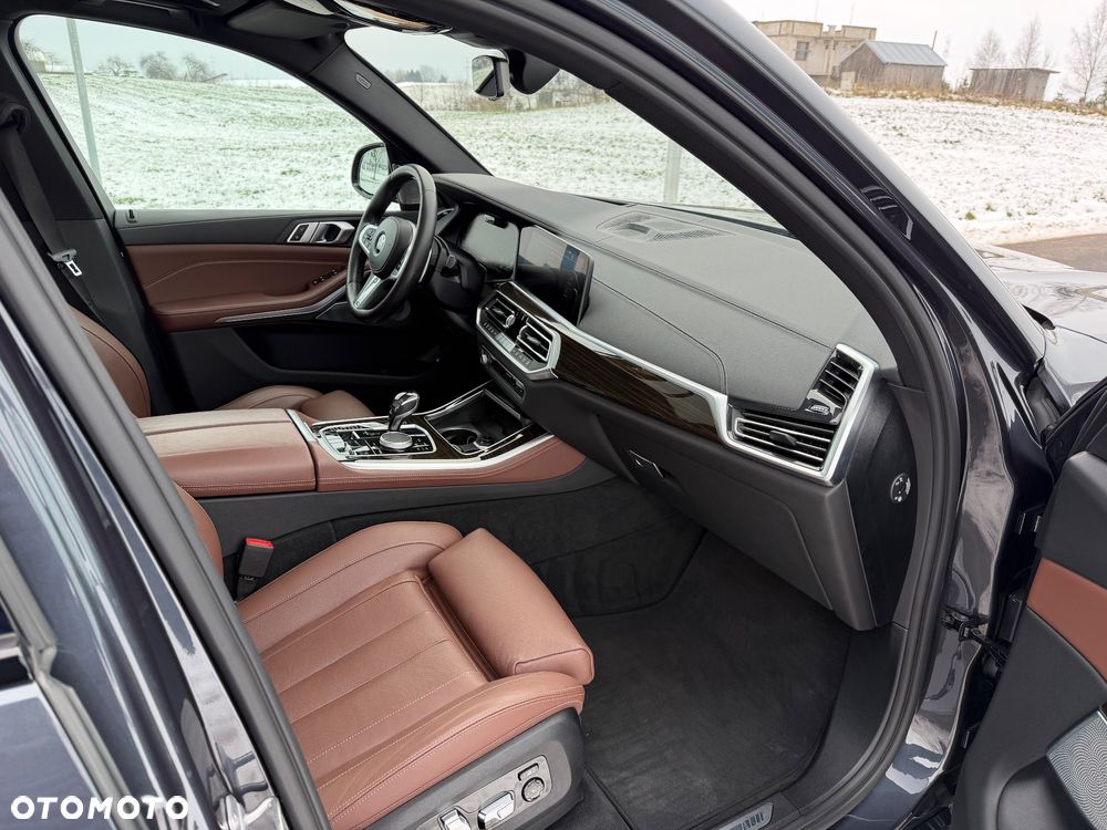 BMW X5 xDrive45e sport - 24