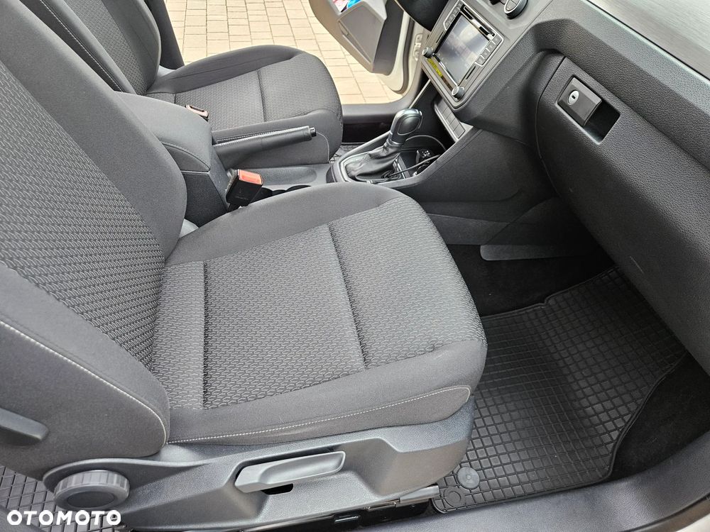 Volkswagen Caddy 2.0 TDI Trendline DSG - 8