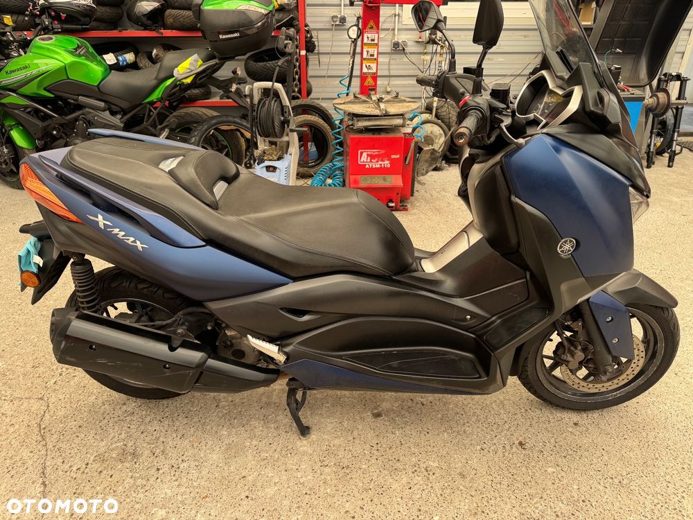 Yamaha X-max - 8