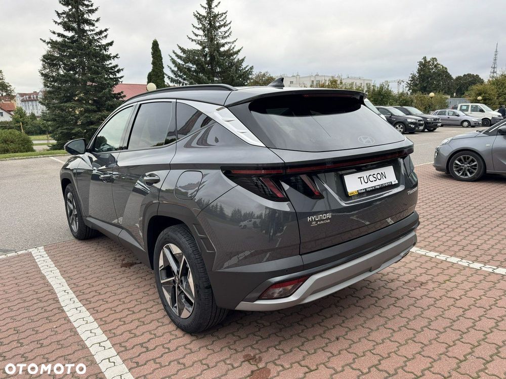 Hyundai Tucson - 8