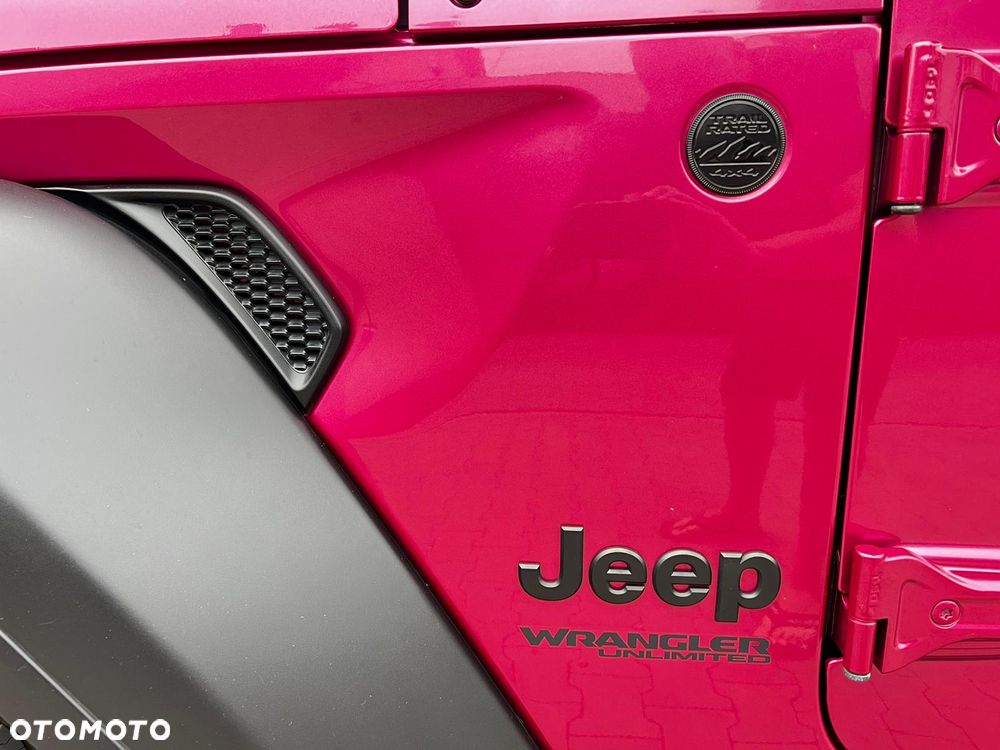 Jeep Wrangler - 32
