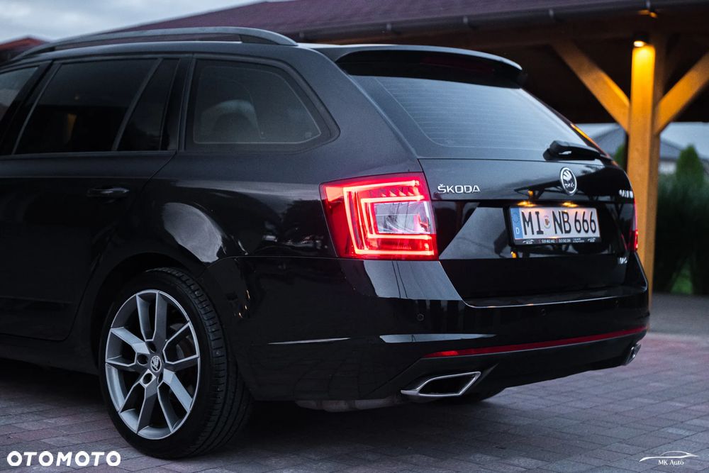 Skoda Octavia Combi 2.0 TDI RS - 14