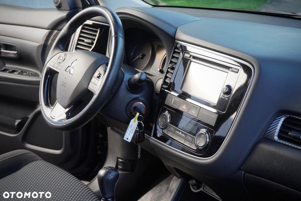 Mitsubishi Outlander 2.0 2WD Edition 100 - 4