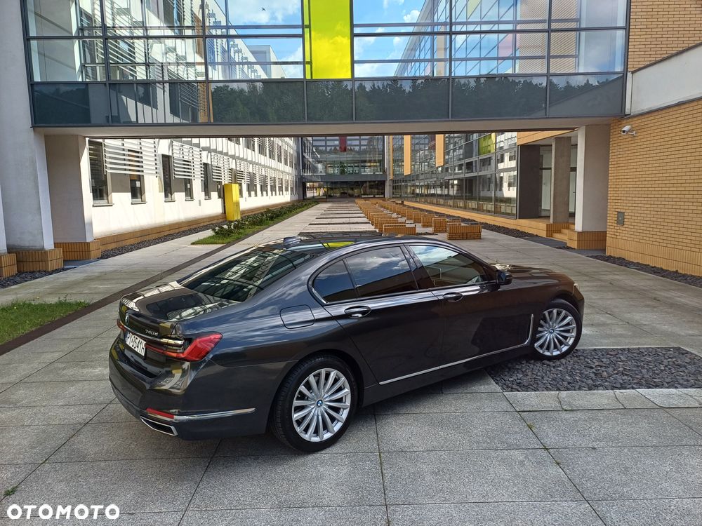 BMW Seria 7 740d xDrive - 4