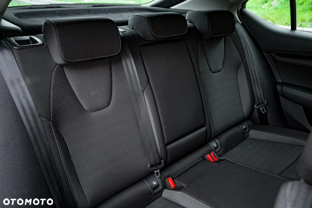 Skoda Octavia 1.5 TSI ACT Ambition - 9