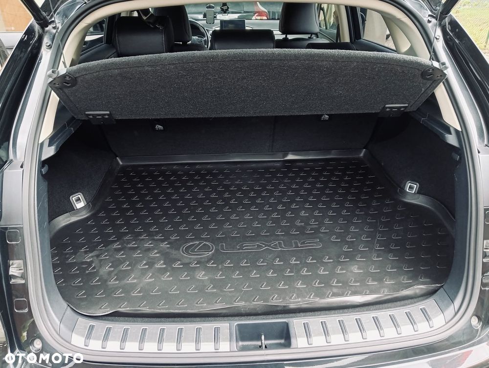 Lexus NX 300h Comfort AWD - 14
