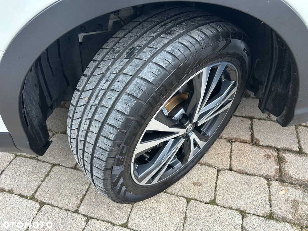 Nissan Qashqai 1.3 DIG-T SHIRO - 28