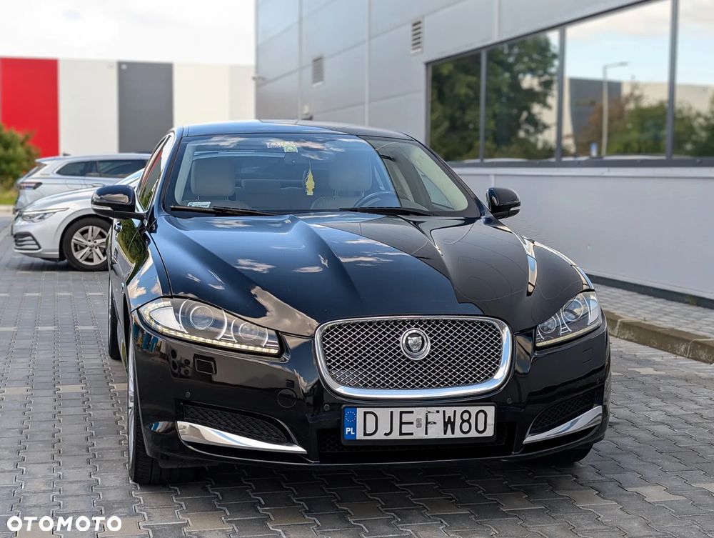 Jaguar XF 3.0 T AWD Luxury - 10