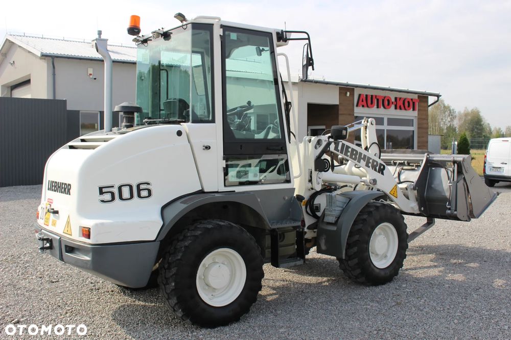 Liebherr L506 / SPR Z FRANCJI / SERWIS FR / SUPER STAN / - 10