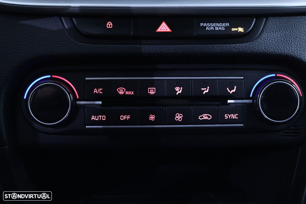 Kia Ceed 1.0 T-GDI Urban - 26