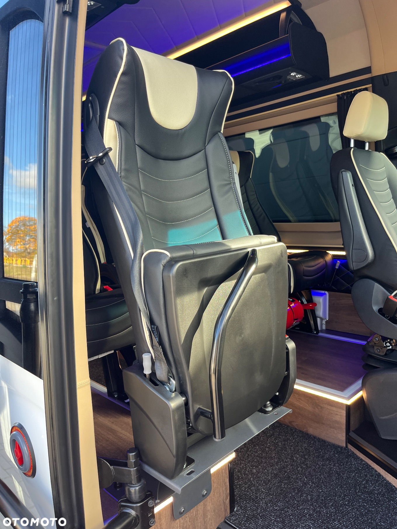 Mercedes-Benz Sprinter 519 - 13