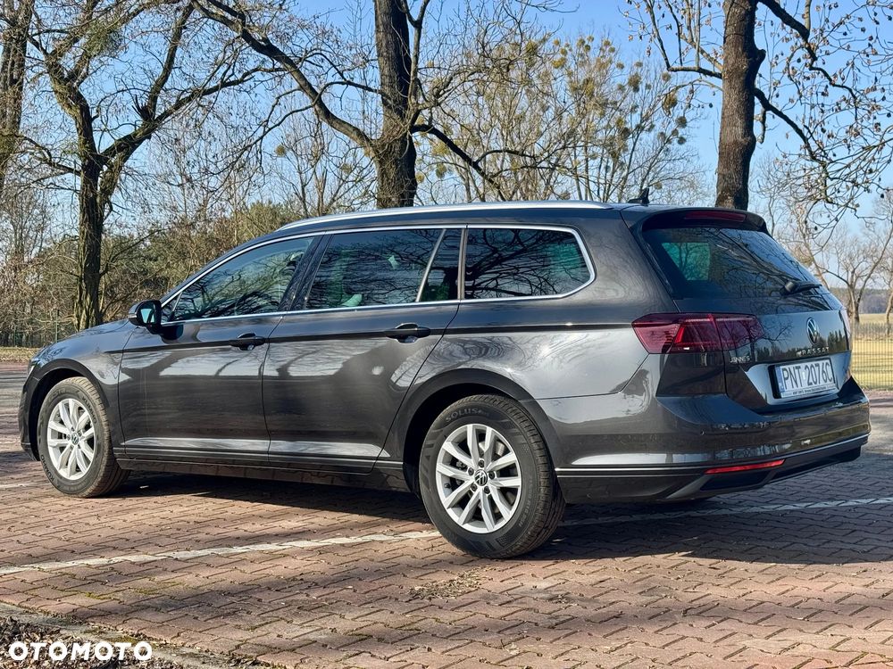 Volkswagen Passat 2.0 TDI SCR DSG Business - 4