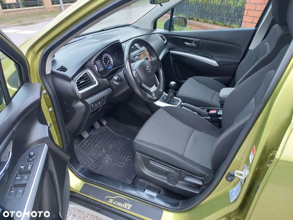 Suzuki SX4 1.6 Premium - 17