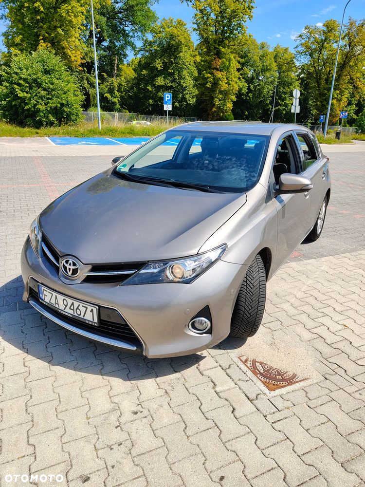 Toyota Auris 1.33 VVT-i - 2
