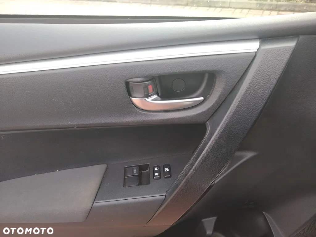 Toyota Corolla - 7