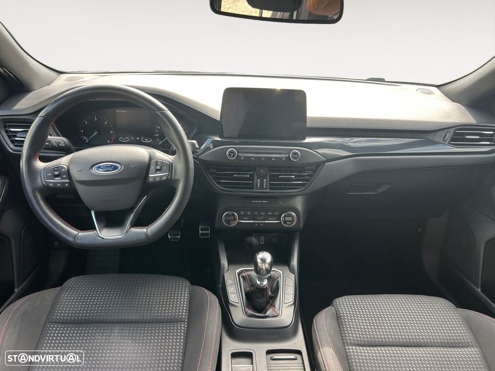Ford Focus 1.5 TDCi ST-Line - 10