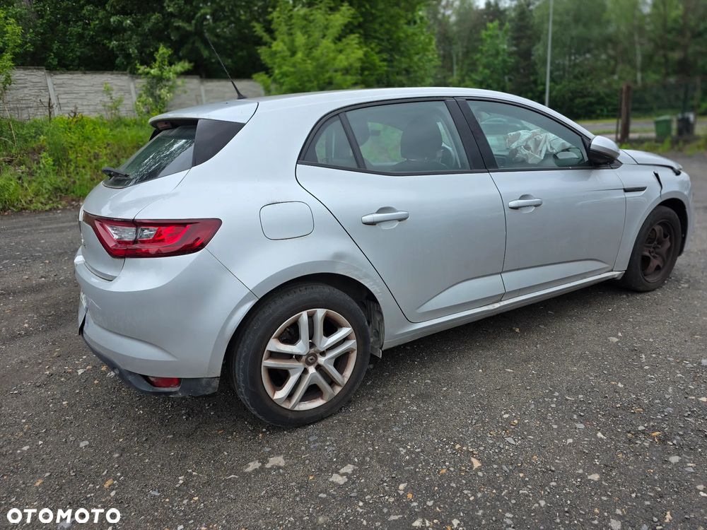 Renault Megane 1.2 Energy TCe Zen - 4