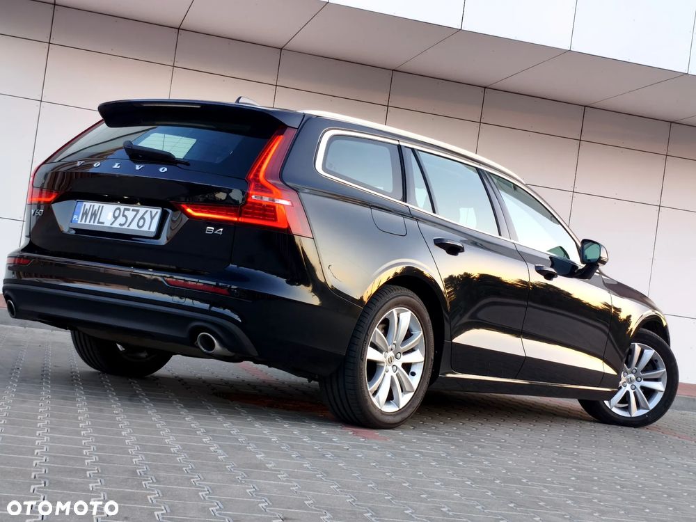 Volvo V60 2021 photo 3
