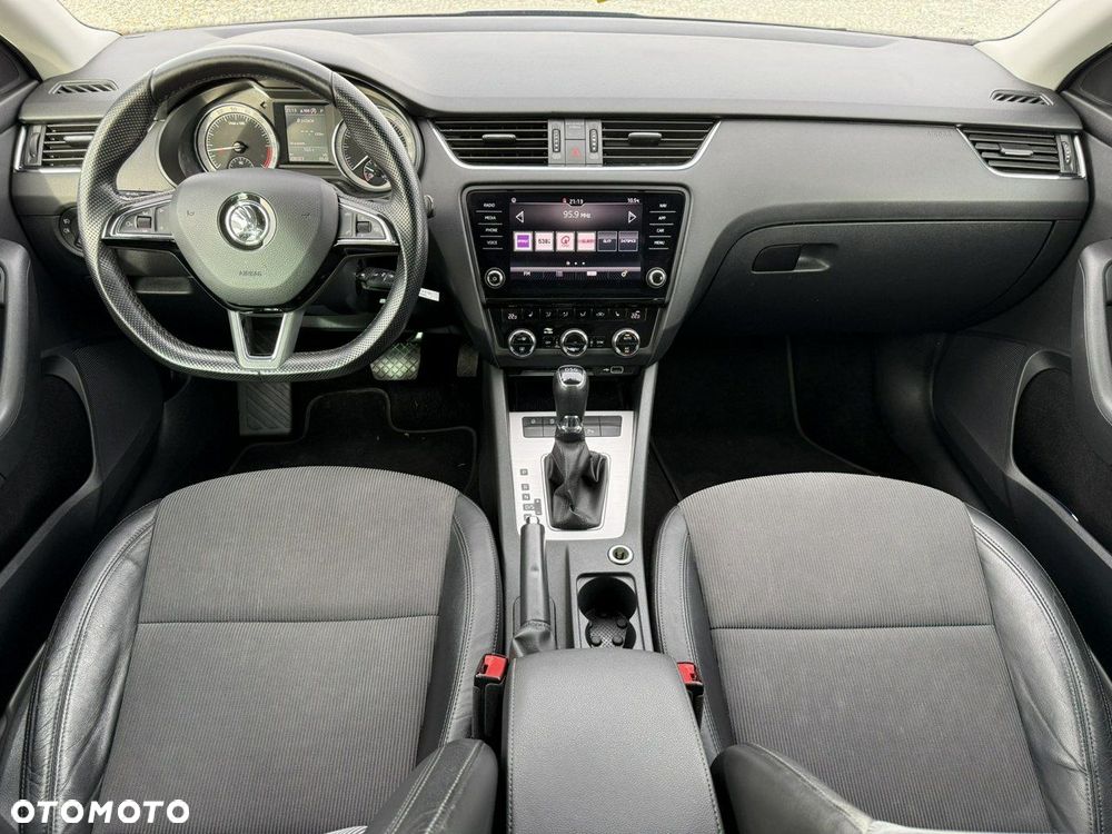 Skoda Octavia 1.6 TDI Ambition DSG - 5