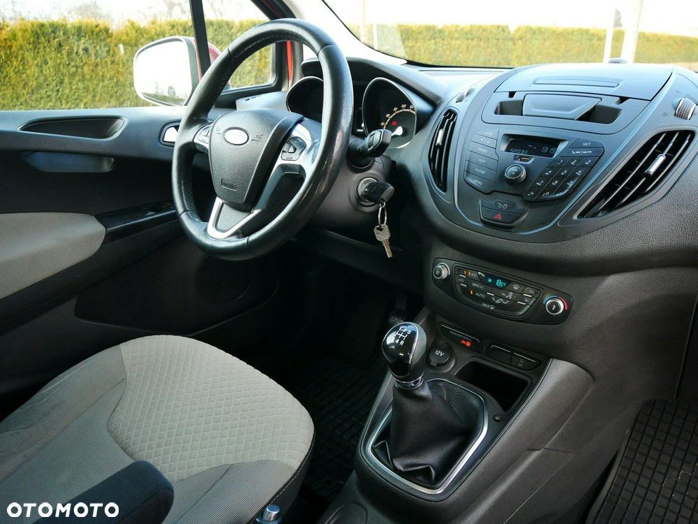 Ford Tourneo Courier - 7