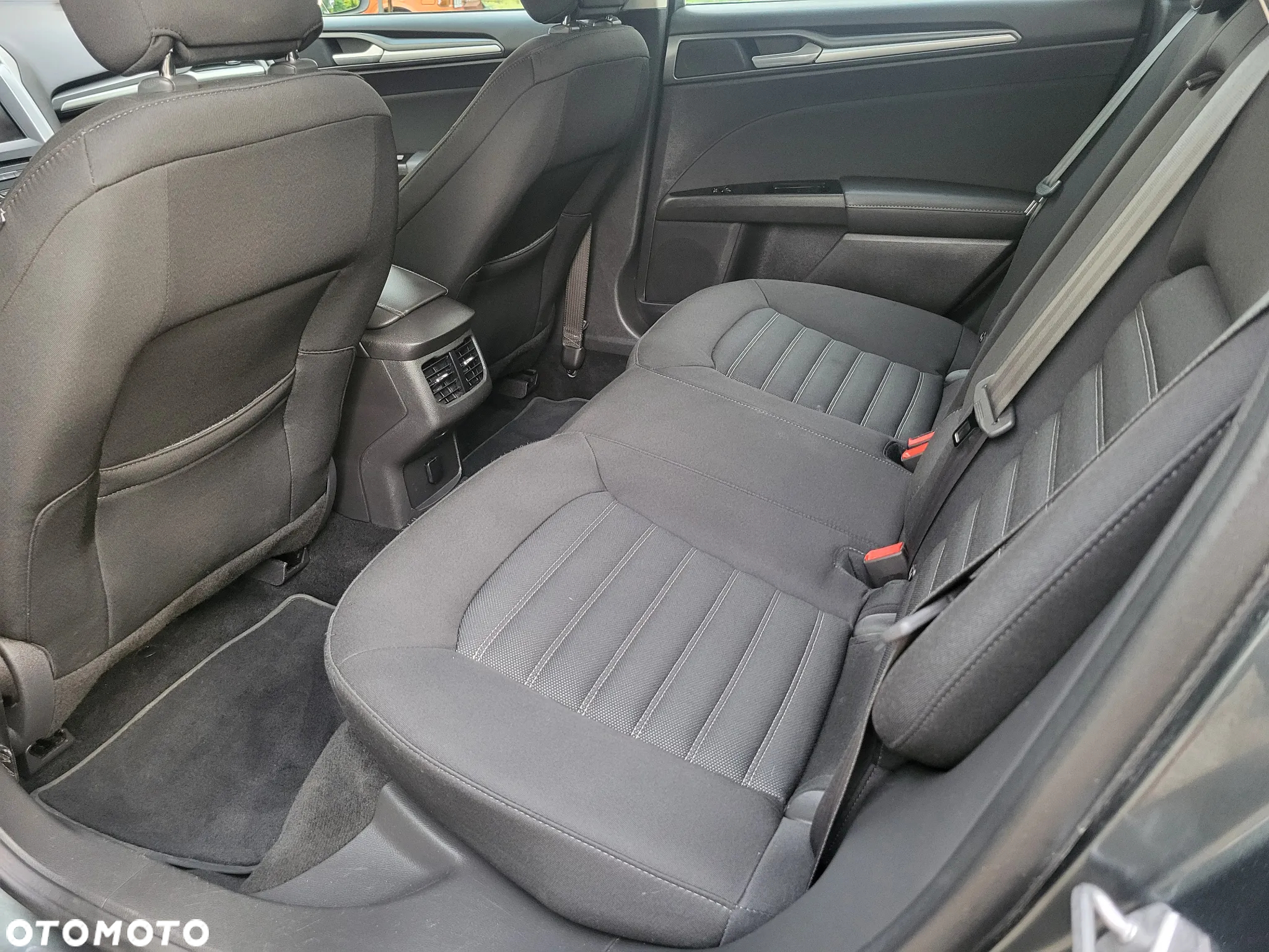 Ford Mondeo 2.0 EcoBlue Executive Plus - 21