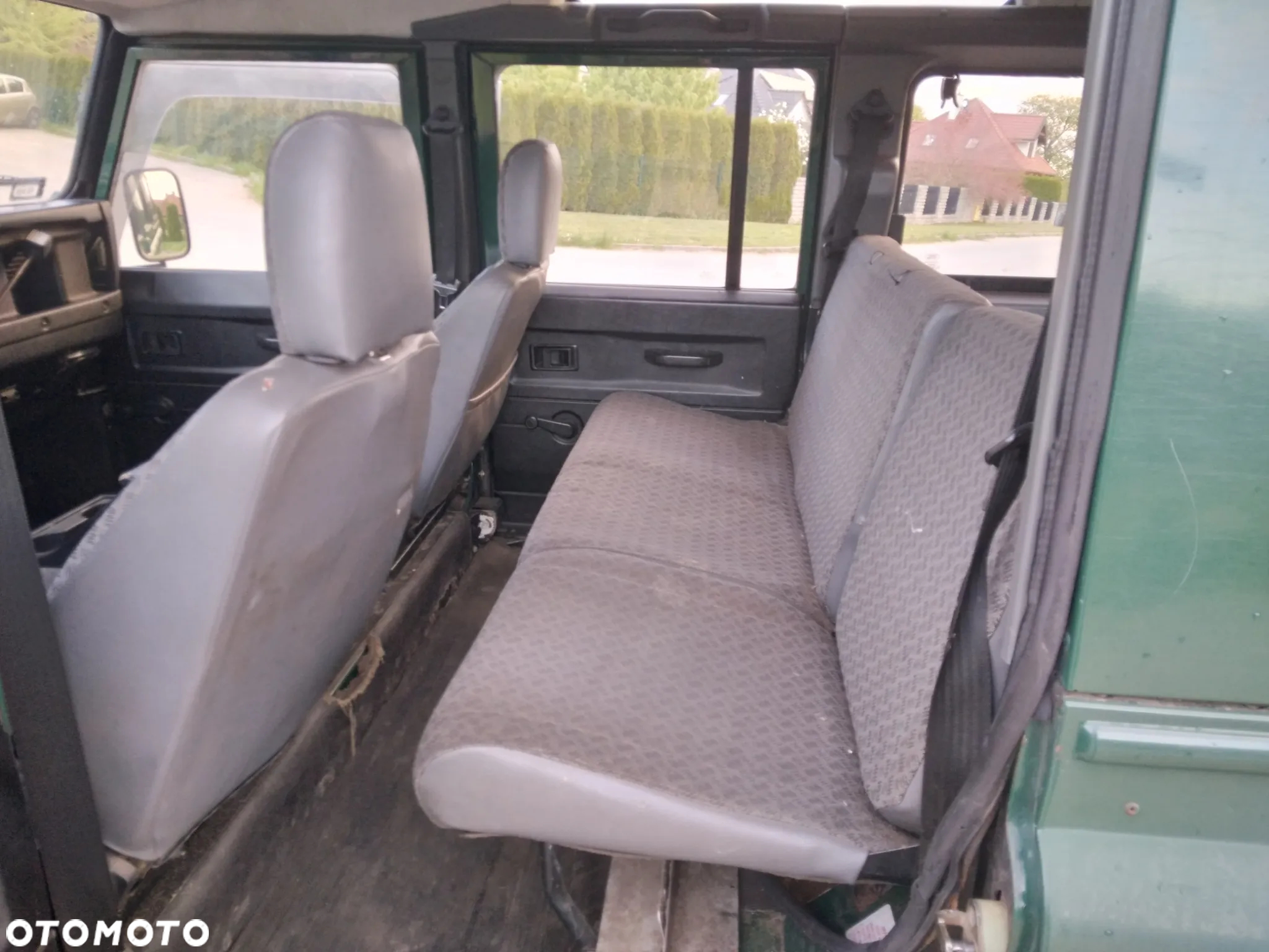 Land Rover Defender 110 2.5 TDI - 9