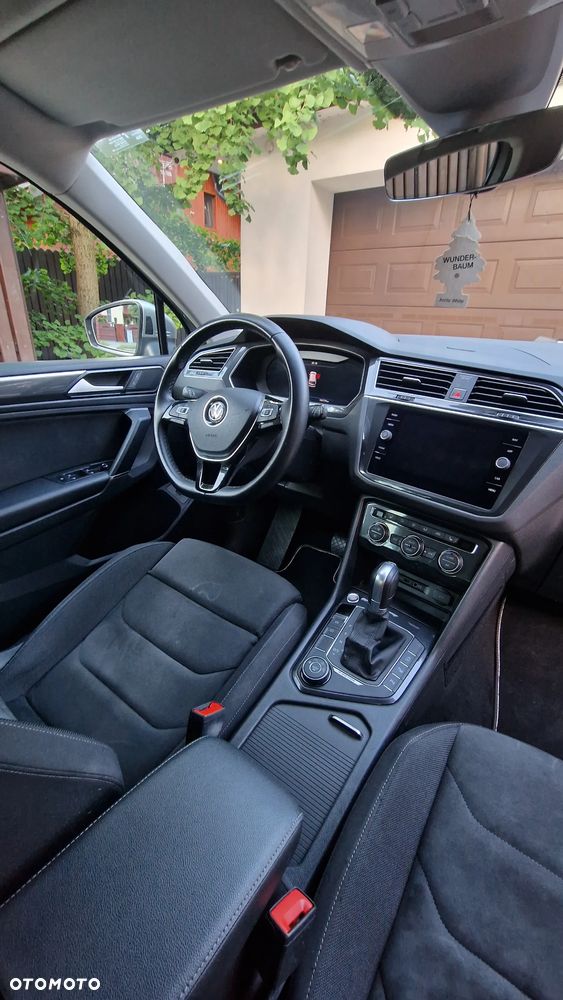 Volkswagen Tiguan - 36