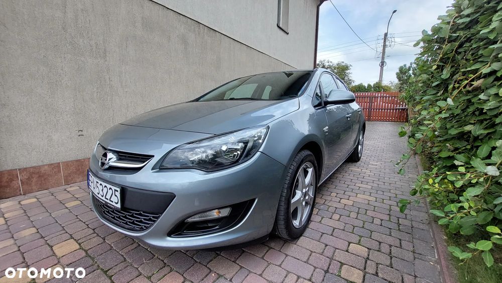 Opel Astra IV 1.4 T Energy EU6 - 2