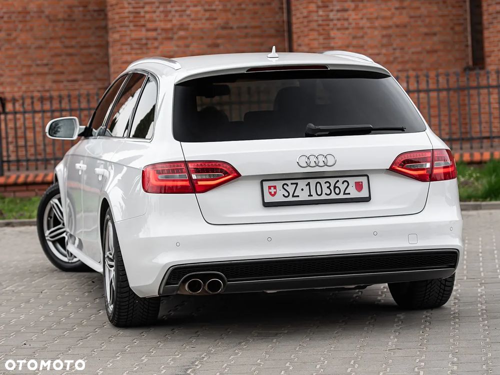 Audi A4 Avant 2.0 TDI DPF quattro S line Sportpaket - 10