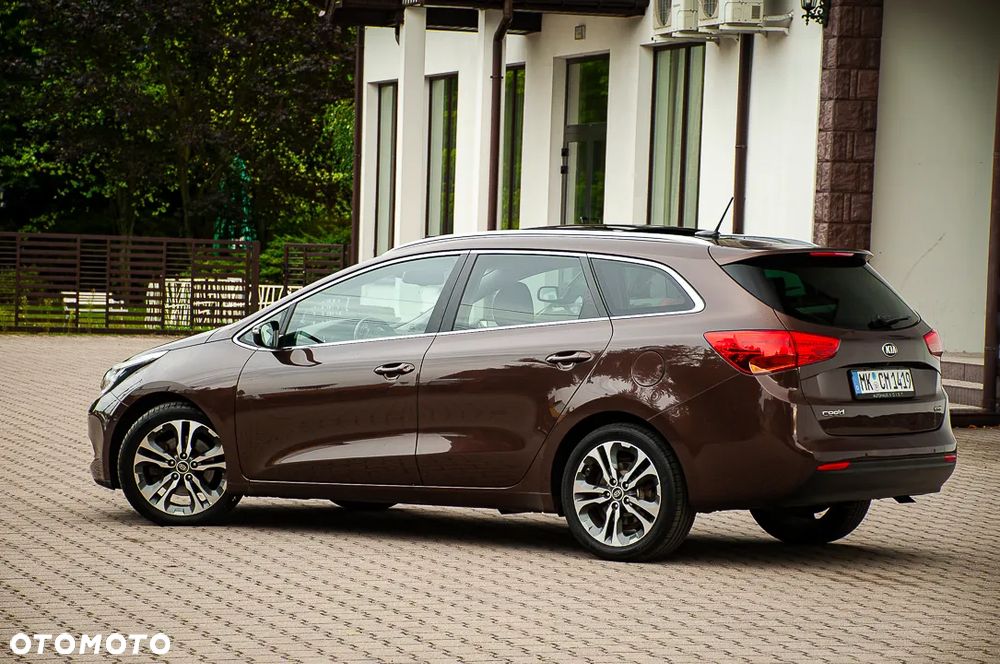 Kia Ceed 1.6 CRDi 136 DCT ISG Platinum Edition - 8