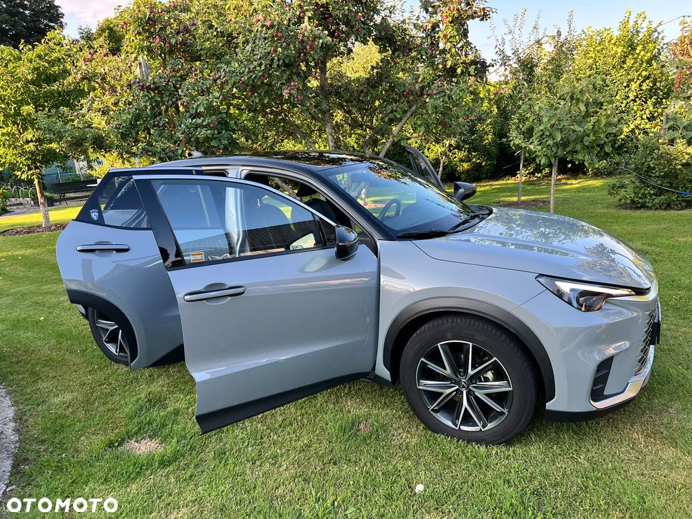 Lexus LBX 1.5 Hybrid Cool - 6