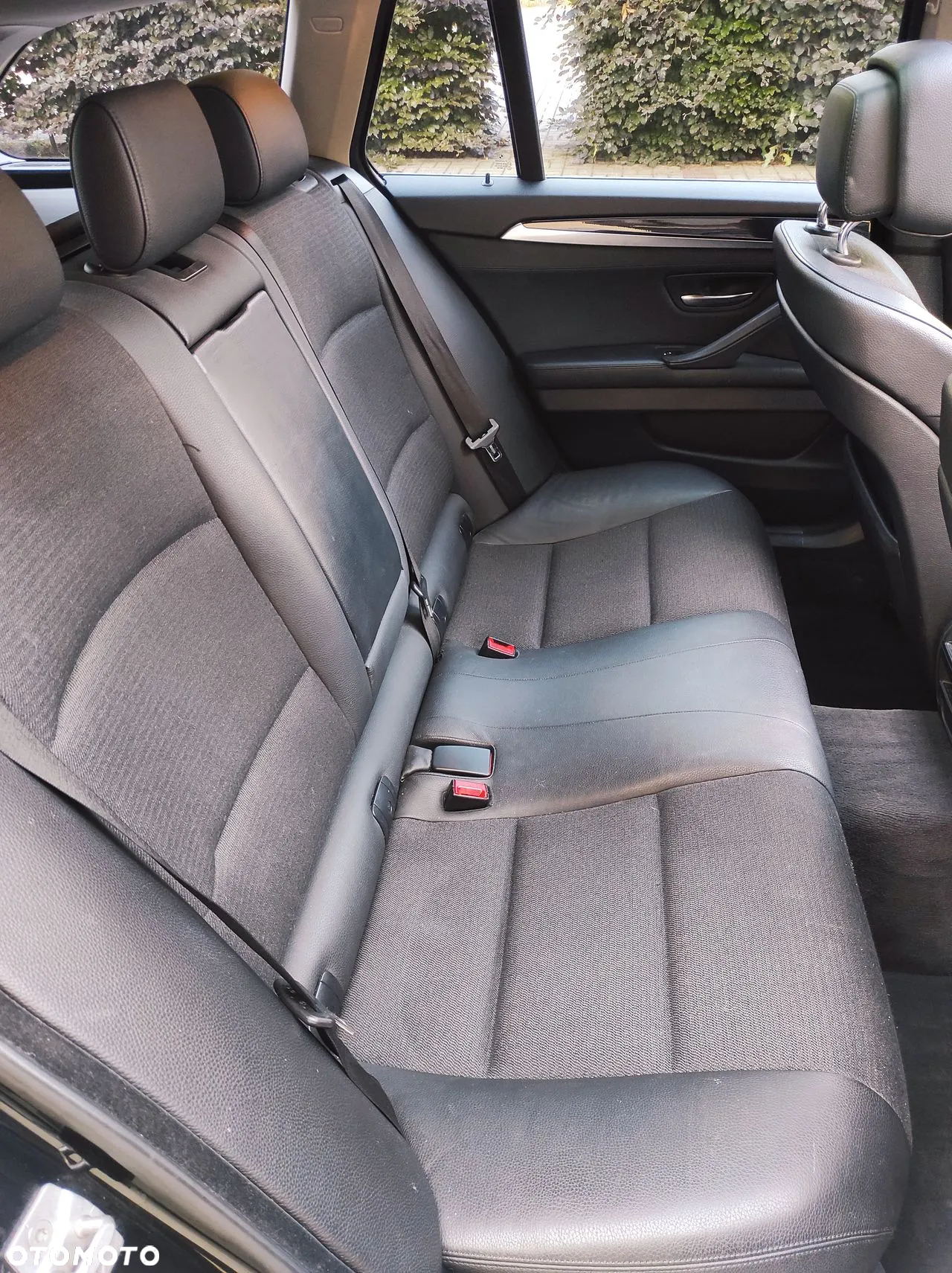 BMW Seria 5 520d - 28