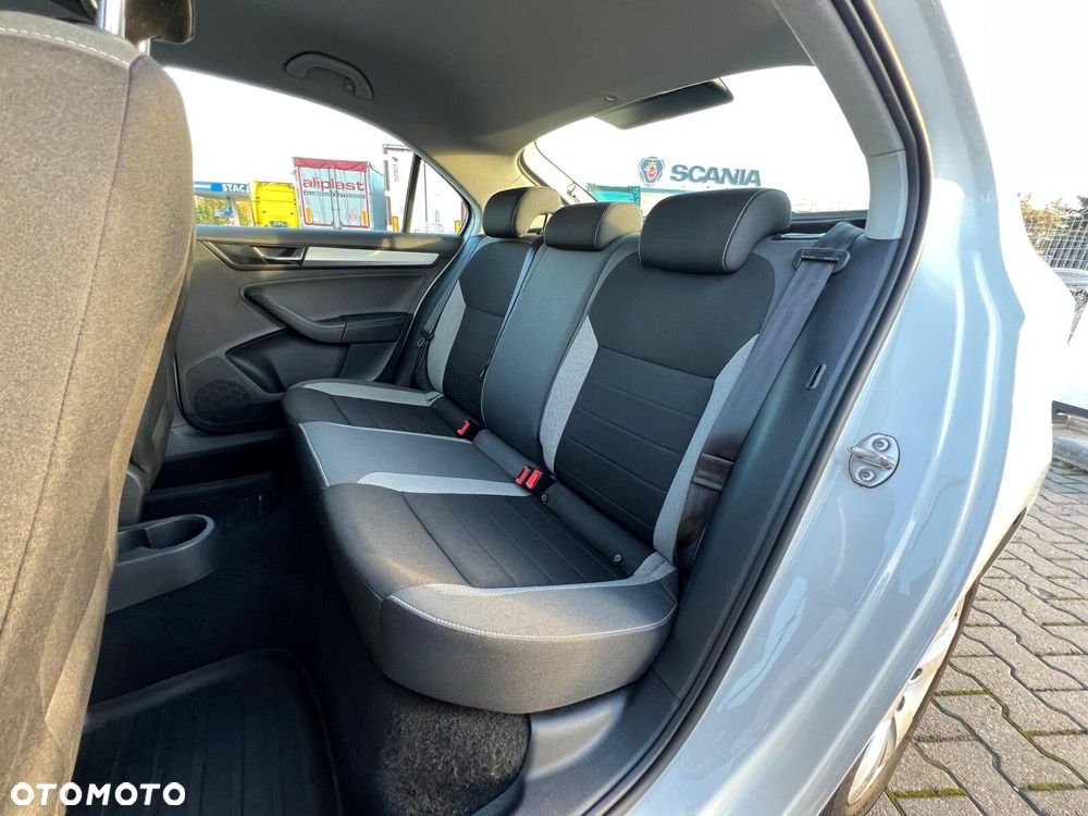 Skoda RAPID - 9