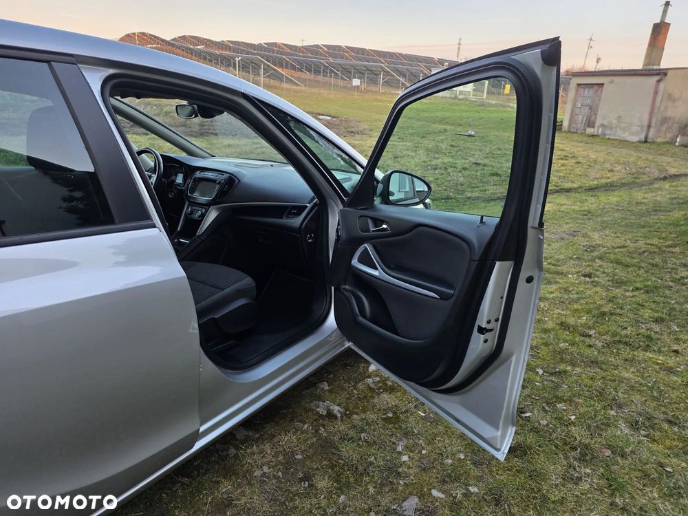 Opel Zafira 1.4 Turbo (ecoFLEX) Start/Stop Edition - 17