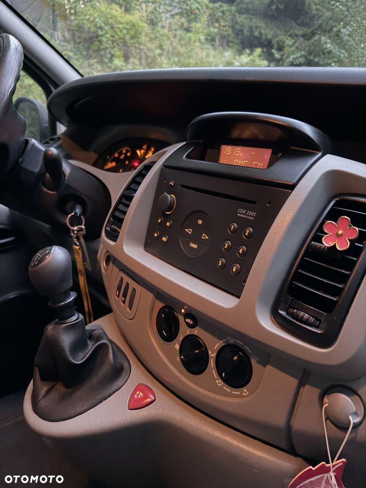 Opel Vivaro - 6